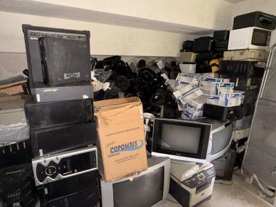 Foto de SUCATA DE INFORMÁTICA E ELETRÔNICOS