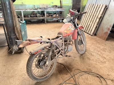 Foto de SUCATA - HONDA XL 200 - SEM PLACA