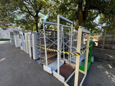 Foto de SUCATA DE ARMÁRIOS ESCOLARES